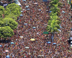 Desfile oficial: Cordão da Bola Preta vai arrastar mais de 1,5 milhão de pessoas no Rio